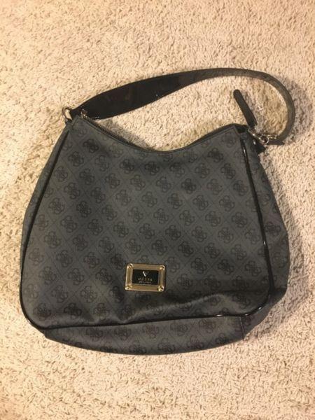 Wanted: Guess Purse