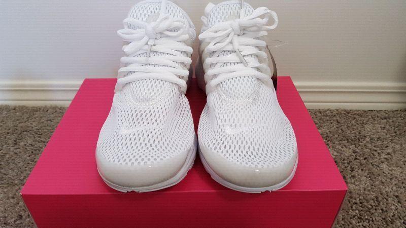 Runners White Size 9