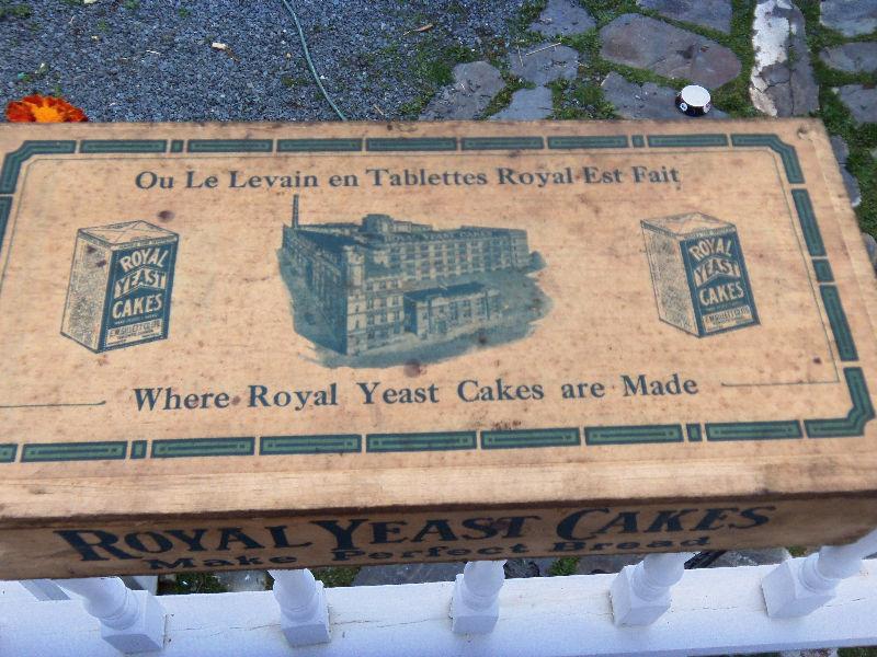 4 antique wooden crates,royal yeast cakes