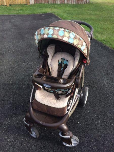 Graco Stroller, Car Seat and Two bases