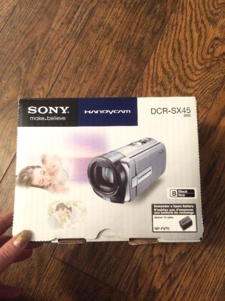 Sony DCR-SX454 handy cam
