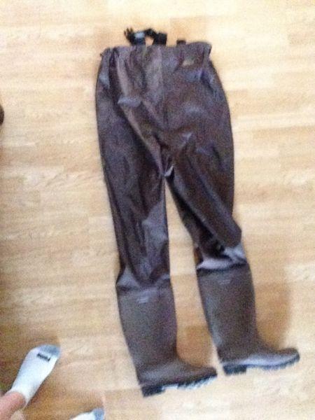 Youth Waders size 7 -8 boot