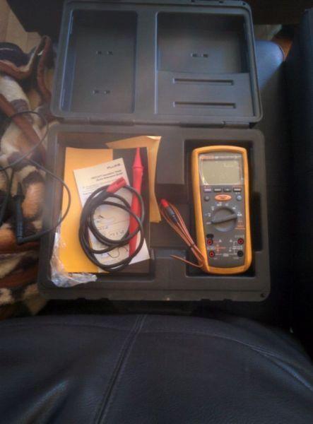 Insulation tester ( barely used)