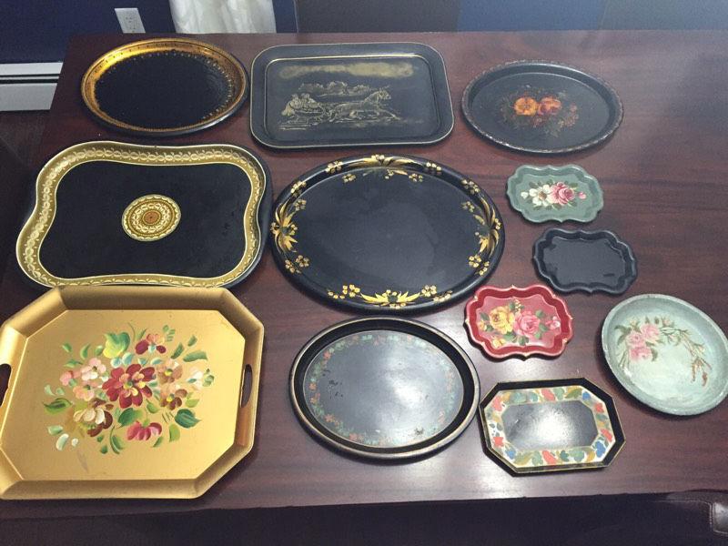 12 metal trays (most vintage)
