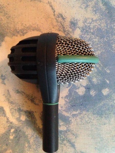 AKG D112 microphone for sale