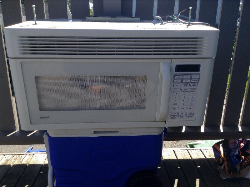 Stove and over microwave for sale