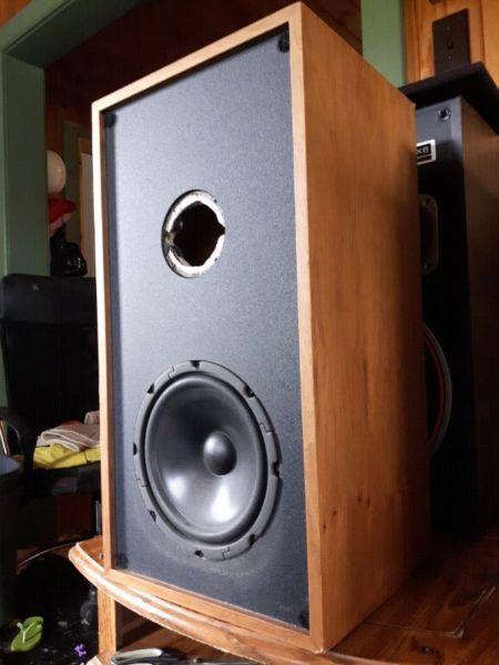 Legacy model 100 speakers, one tweeter needs replaced