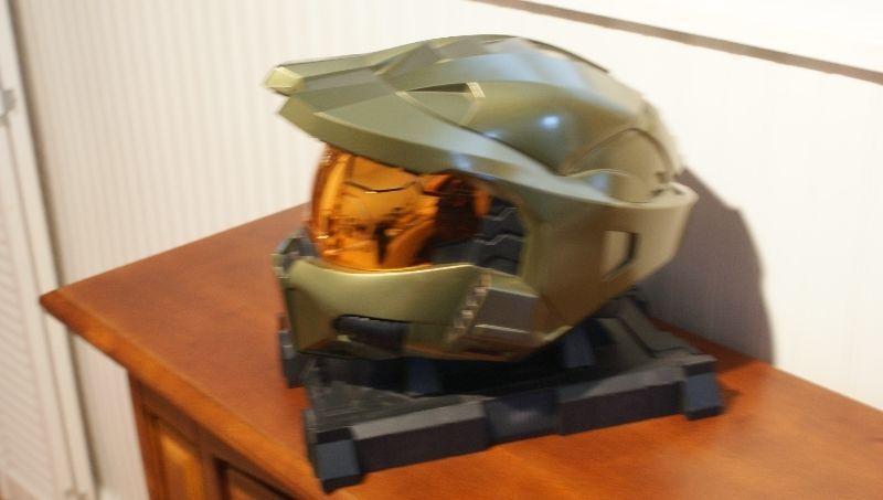 Legendary Halo 3 Limited Collector's Edition Master Chief Helmet