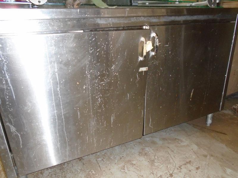 Stainless Steel Counter - 5' #1333-14CS