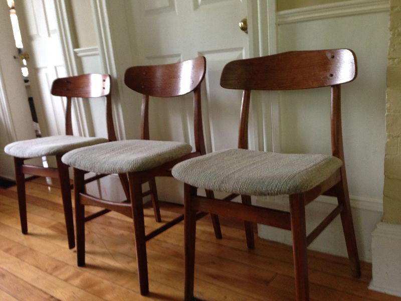Beautiful Set of 3 Danish Teak Mid Century Chairs,Seats easily