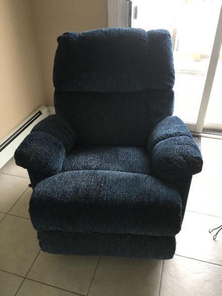 Recliner-Great Condition