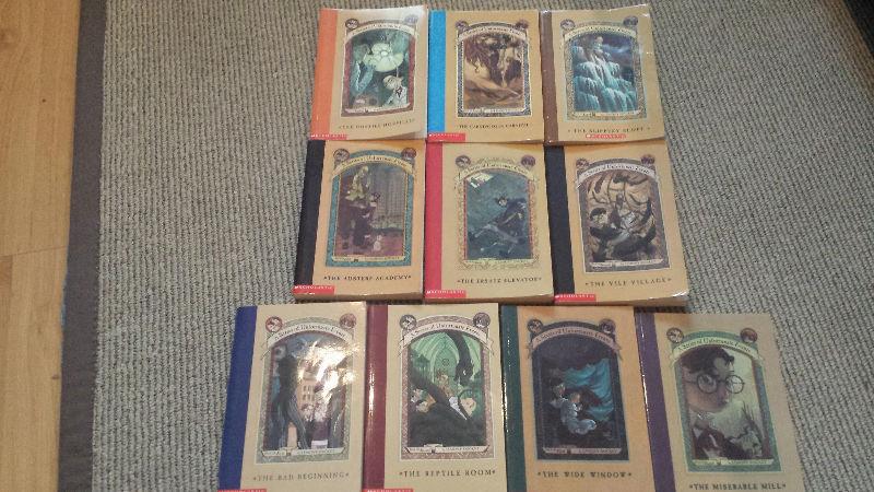 A series of Unfortunate Events set of 10 books