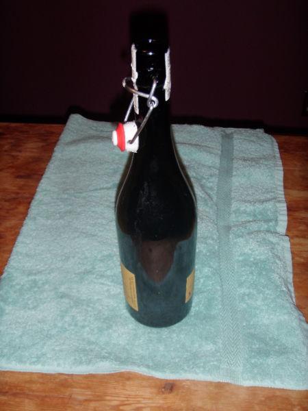 750ml clear/green resealable (swing top), Wine/Beer Bottles