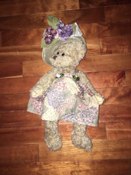 Plush decorative teddy bears