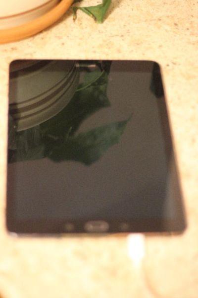 Galaxy S2 Tablet Like New