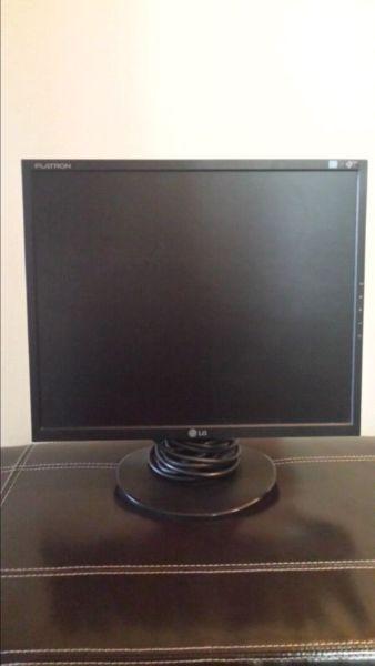 15in LG monitor