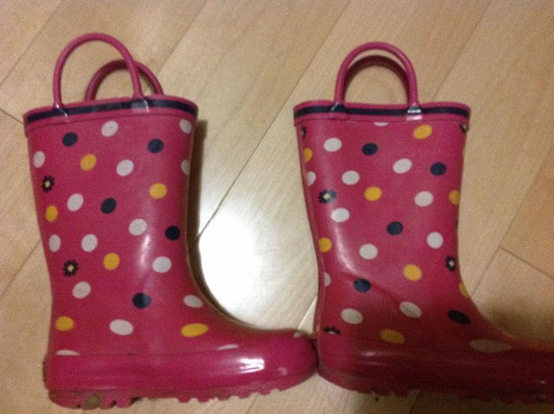 Osh Kosh rain boots and winter boots pink size 6 girls