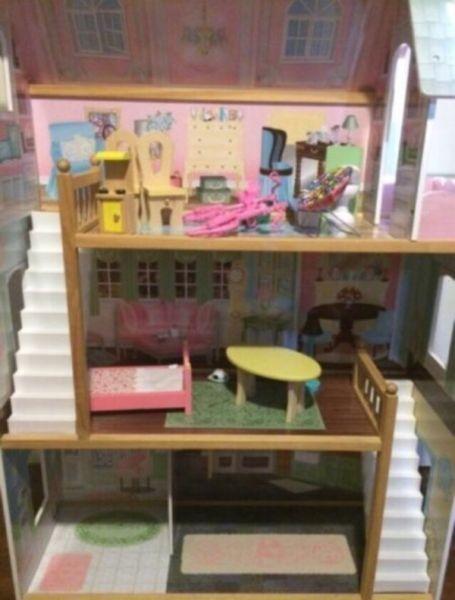 Wanted: Large doll house and furniture
