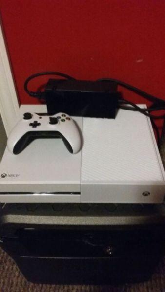 Xbox one white and black cords controller and 156 games