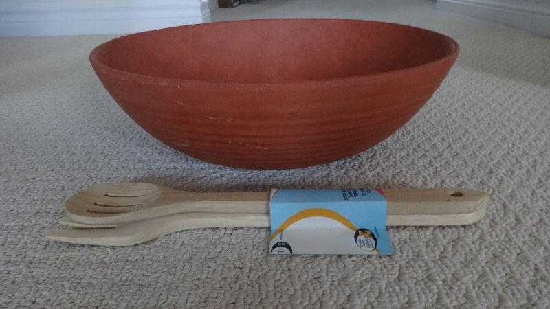 Terracotta Bowl with Salad Server