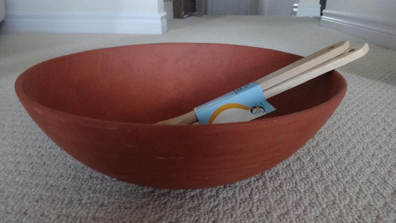 Terracotta Bowl with Salad Server