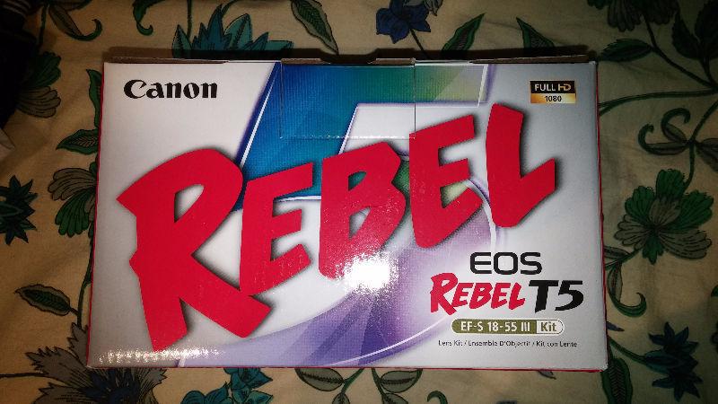 New Unopened Canon Rebel T5 Camera kit+Platinum DSLR Camera Bag