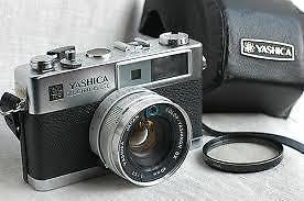 1970 Yashica Electro 35 GS Camera w/ Color-Yashinon DX 45mm f1.7