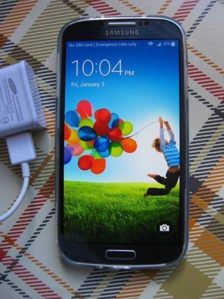 Unlocked Samsung S4 16GB with charger and case, great phone