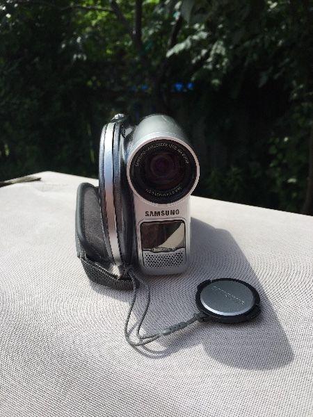 Like New: Samsung DVD Camcorder