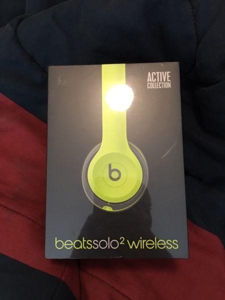 Beats By Dre Solo Wireless 2 - Shock Yellow (Sealed in box)