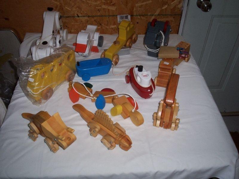 HOMEMADE WOODEN CRAFTS AND TOYS