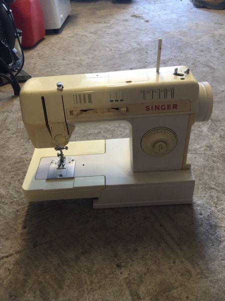 Sewing machine 75$