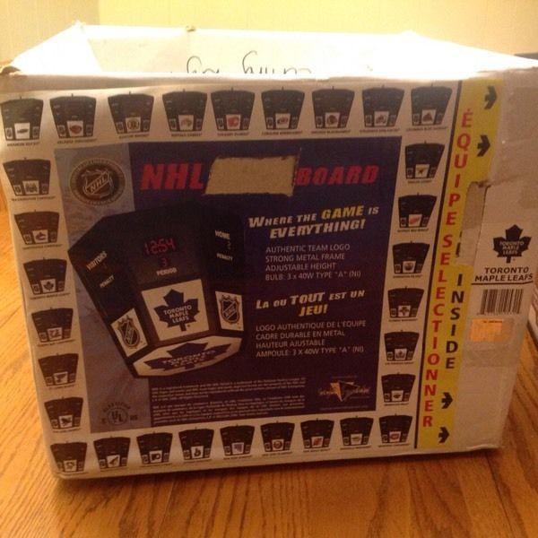 Toronto Maple Leafs NHL Scoreboard Lamp