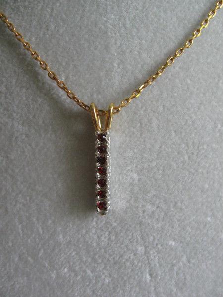 EXTRA-FINE VINTAGE CHAIN-LINK NECKLACE / RUBY-STUDDED PENDANT
