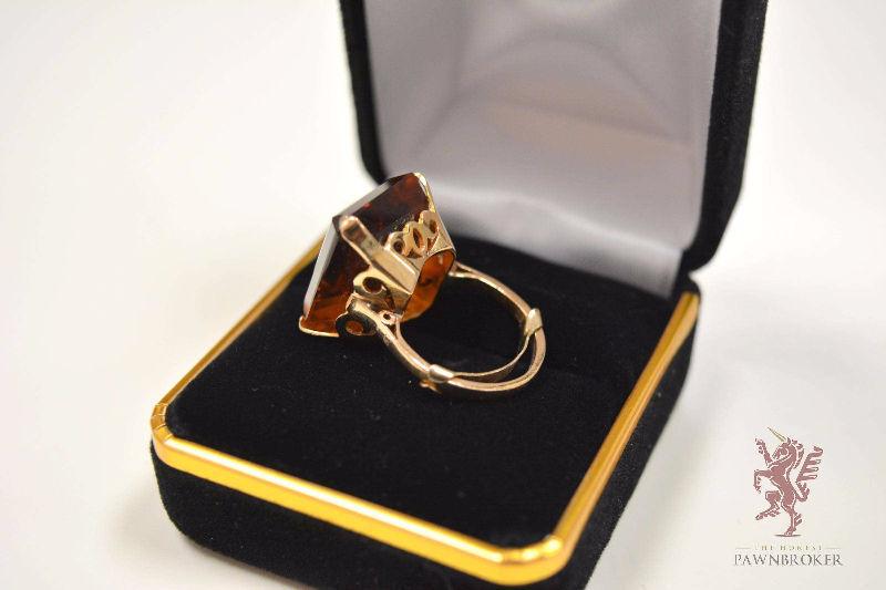 The Honest Pawnbroker - 14KT Heavy Gold Solitaire Ring Size 4