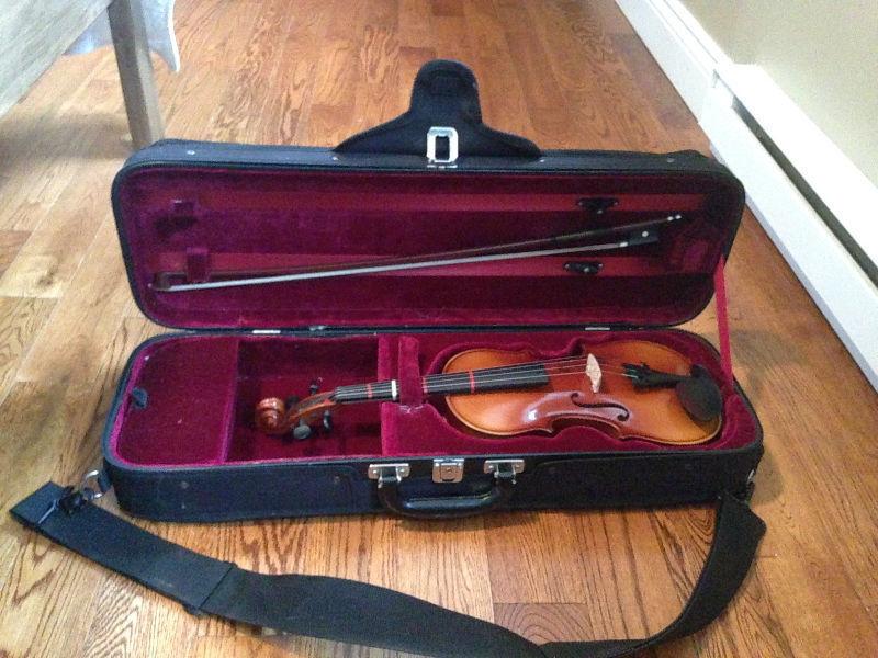 School sized violin