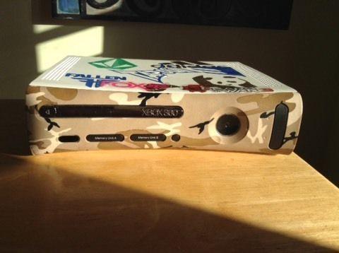 +++XBOX 360 CONSOLE AND POWER CORD ONLY+++