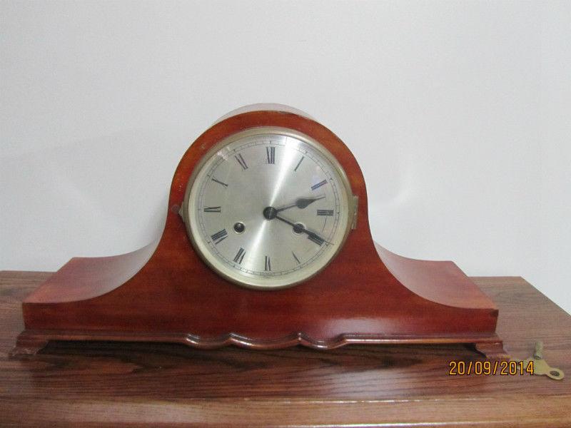 Antique Chiming Mantle Clock