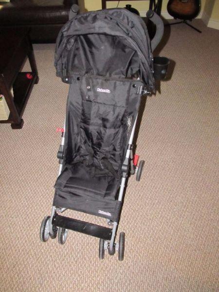 Gently used baby stroller excellent condition