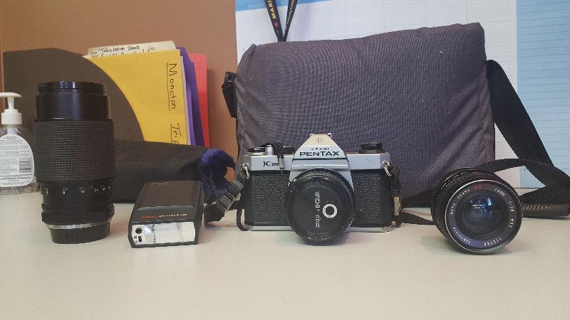 PENTAX K1000 35mm SLR Film Camera + 50mm Lens