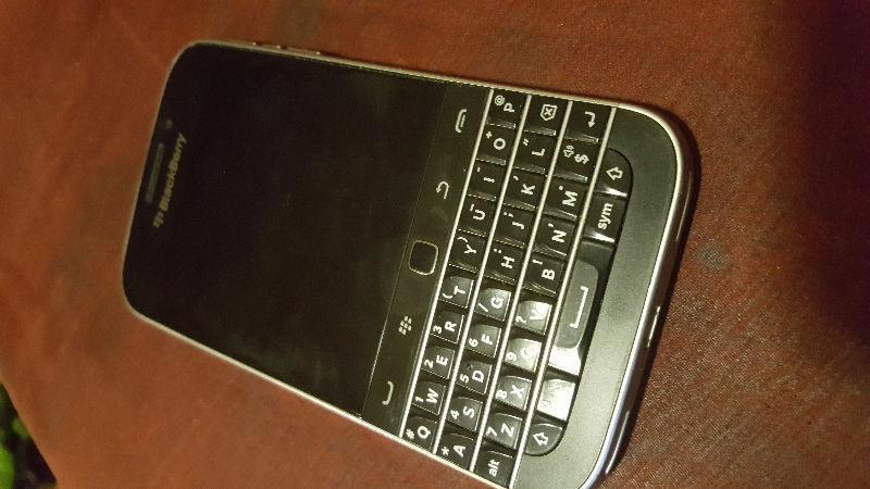 BLACKBERRY CLASSIC FOR SALE