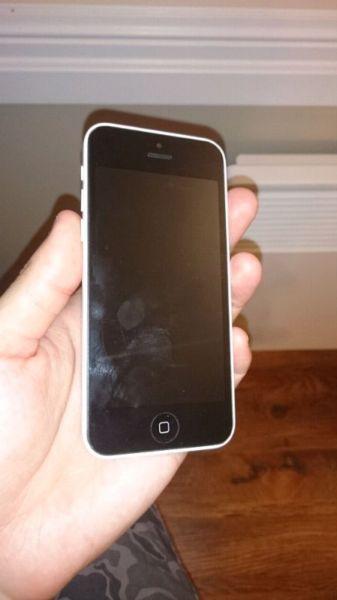 Iphone 5c 16gb with bell/virgin