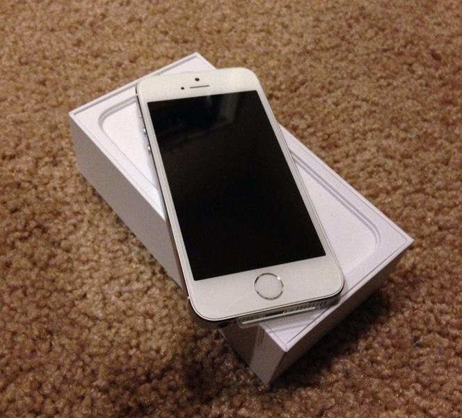 iPhone 5s - silver (mint)