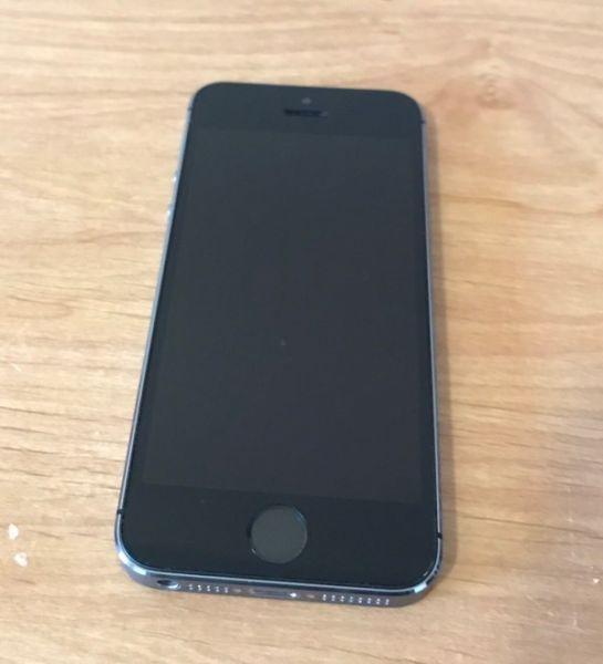 iPhone 5s with telus perfect condition