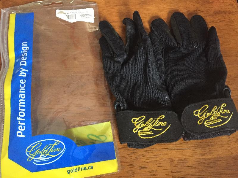 Ladies curling gloves. Size med