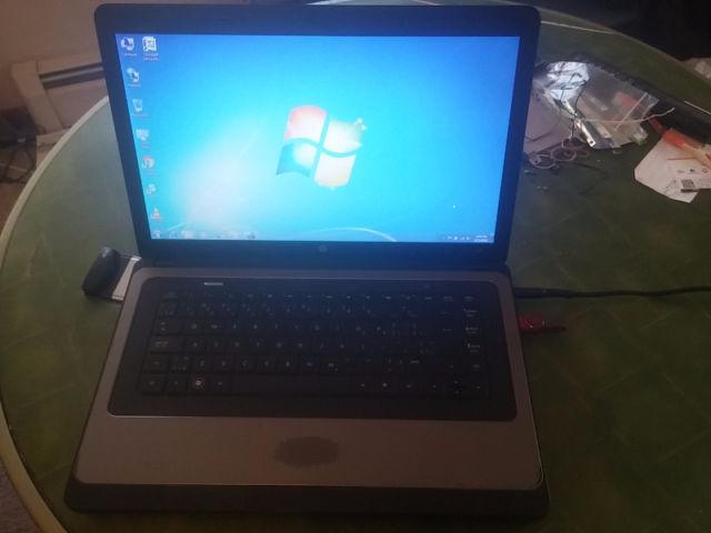 4GB RAM-320 GB HDD -HP 2000-MINT-EXCELLENT BATTERY