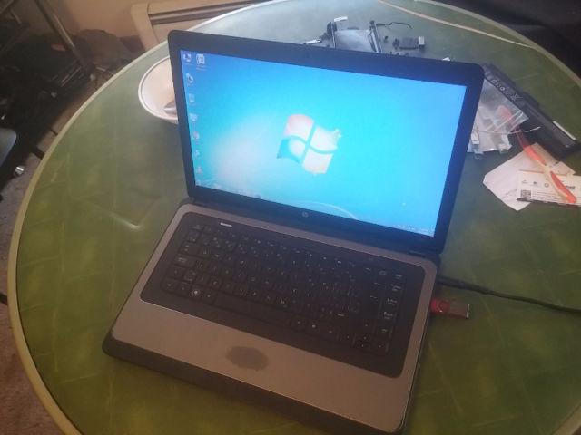 4GB RAM-320 GB HDD -HP 2000-MINT-EXCELLENT BATTERY