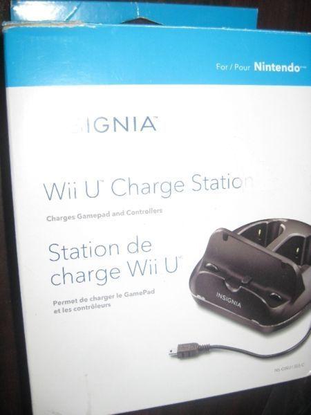 Insignia Charge Station for Nintendo Wii and Wii U. NEW