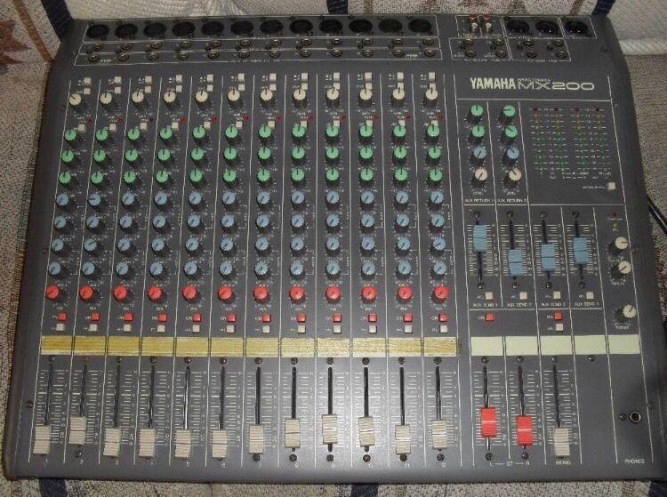 Wanted: Yamaha MX200 12 channel mixer with road case