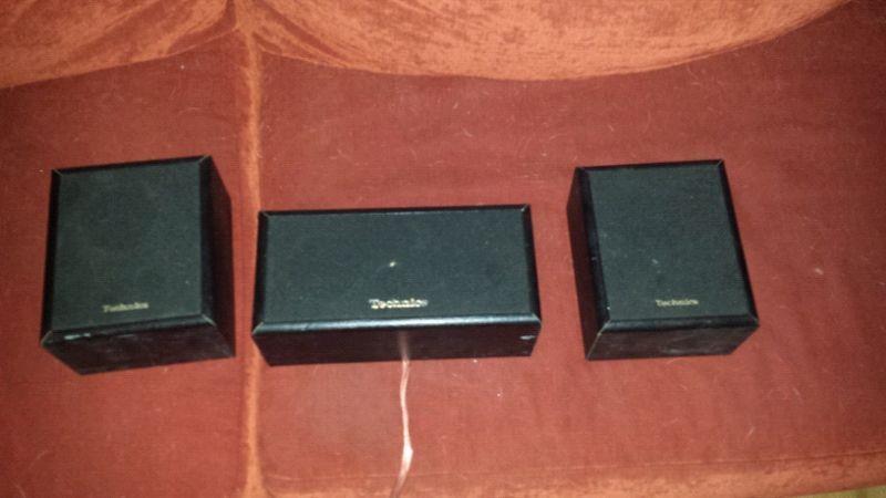 3 Technics Speakers